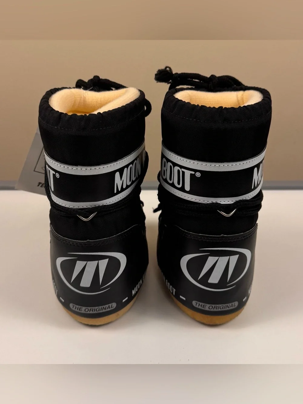 The Original Moon Boot Kids Black Snow Boots size 23-36 (7-9.5)